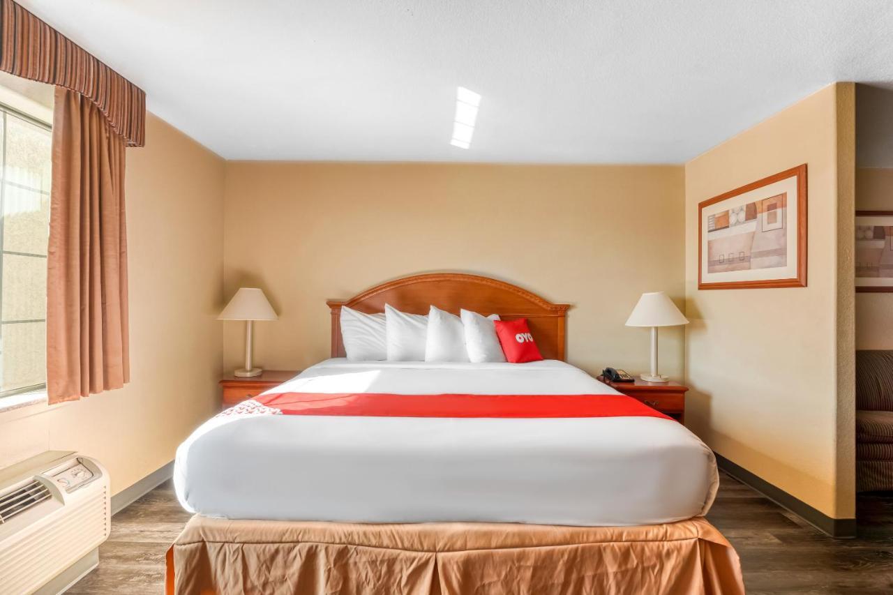 Oyo Townhouse Wichita Falls West 外观 照片