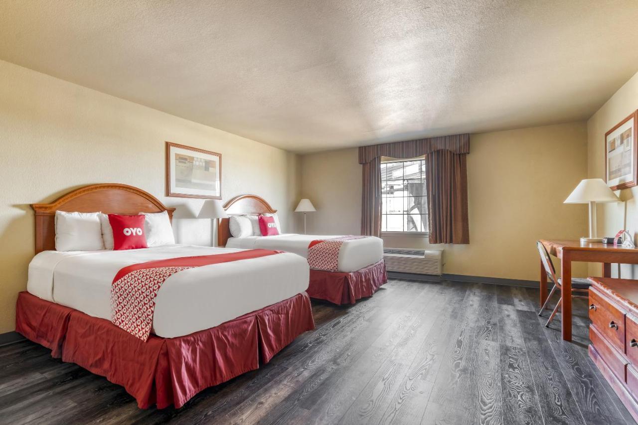 Oyo Townhouse Wichita Falls West 外观 照片