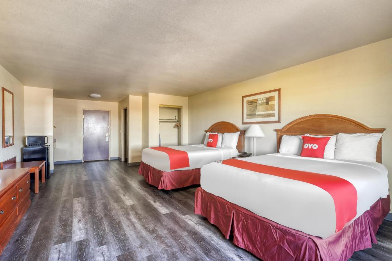 Oyo Townhouse Wichita Falls West 外观 照片