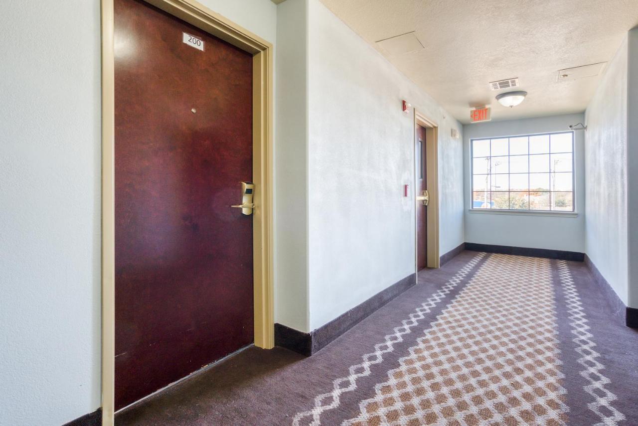 Oyo Townhouse Wichita Falls West 外观 照片
