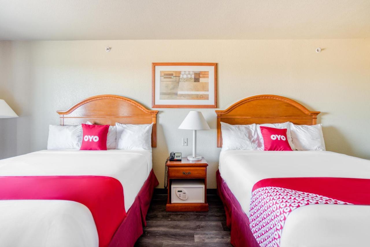 Oyo Townhouse Wichita Falls West 外观 照片