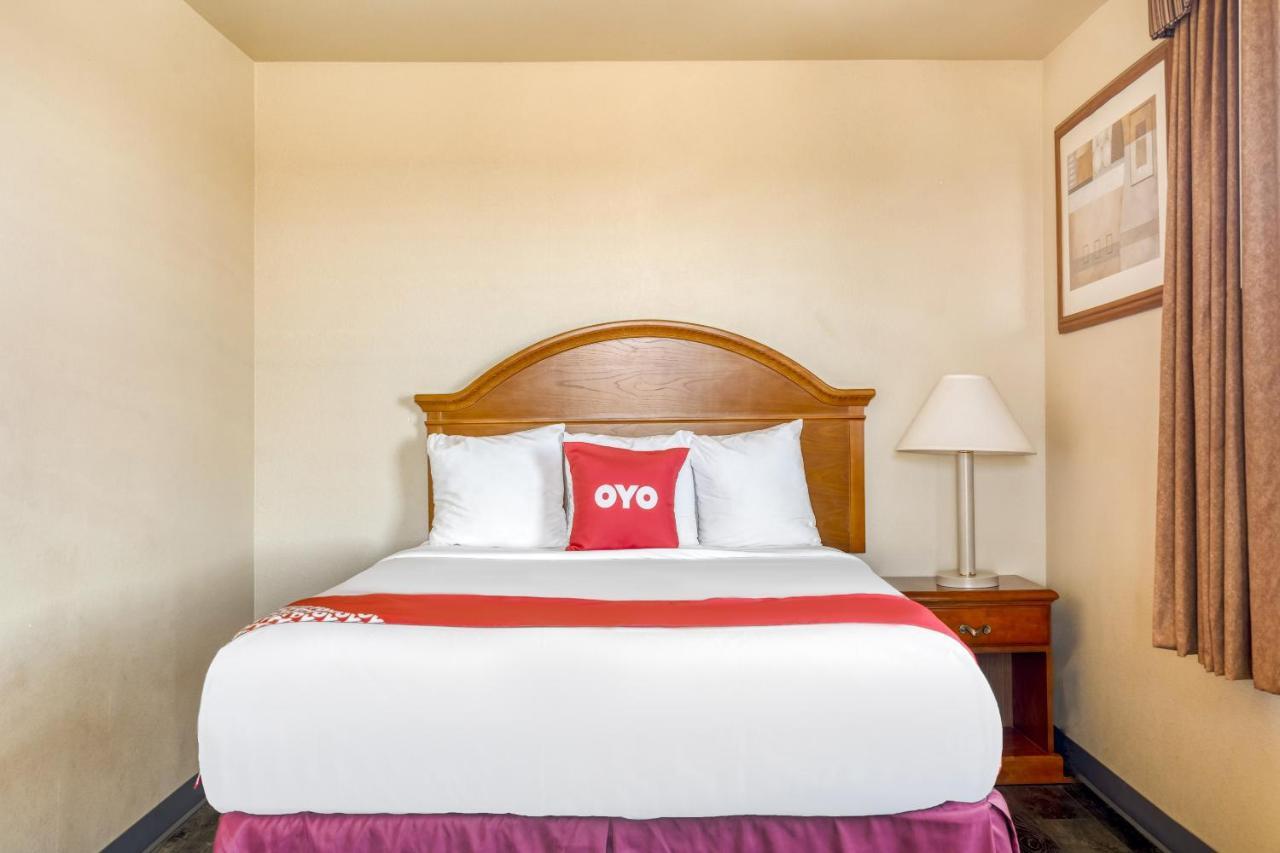 Oyo Townhouse Wichita Falls West 外观 照片
